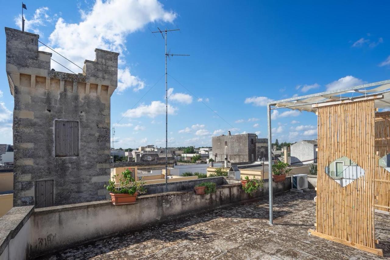 Appartamento La Torre Antica Dimora Giuggianello Esterno foto