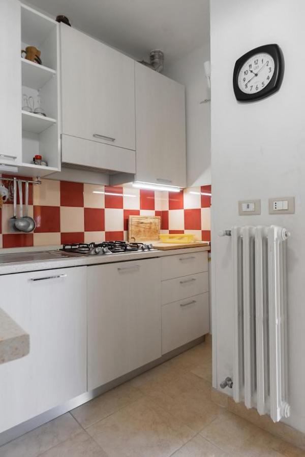 Appartamento La Torre Antica Dimora Giuggianello Esterno foto