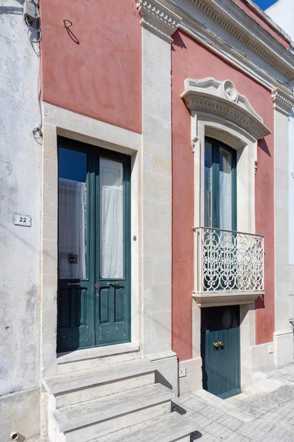 Appartamento La Torre Antica Dimora Giuggianello Esterno foto