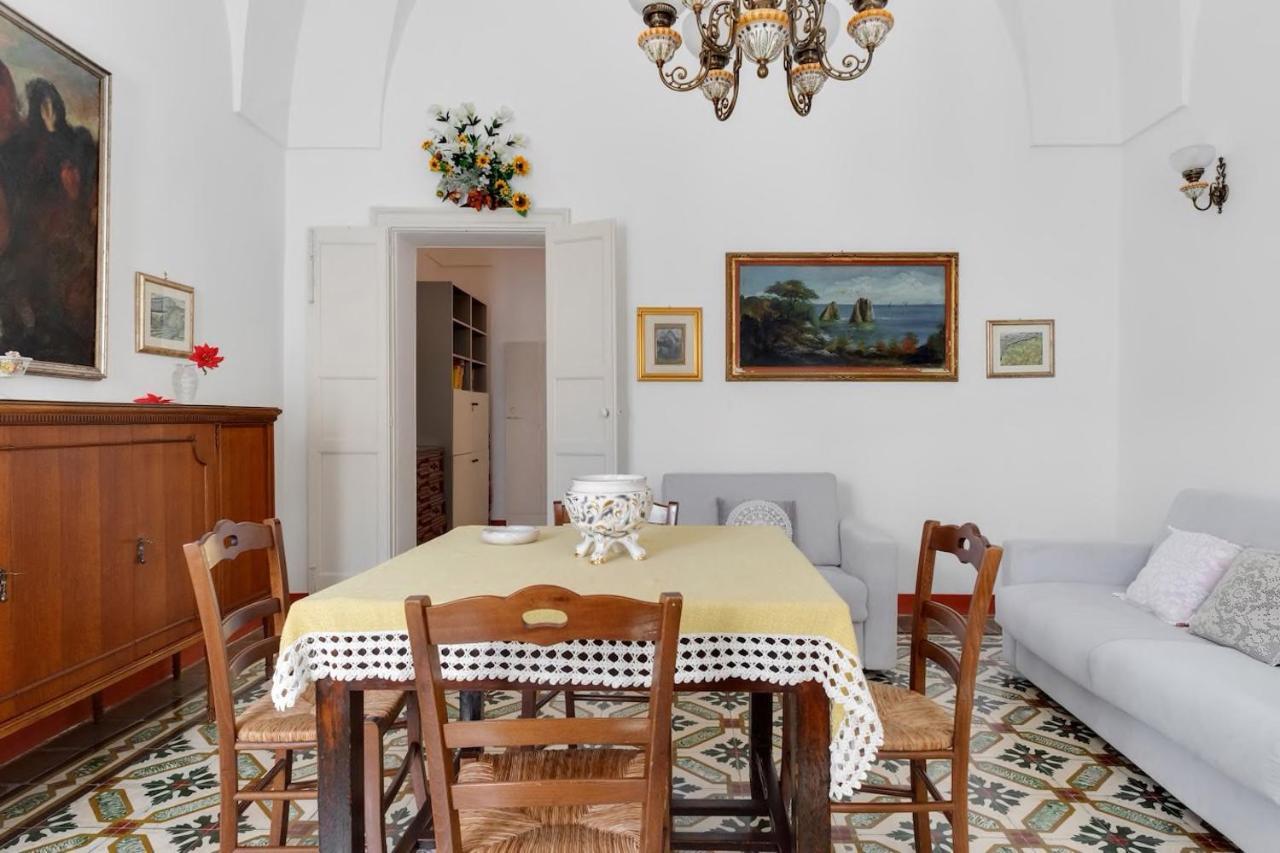 Appartamento La Torre Antica Dimora Giuggianello Esterno foto