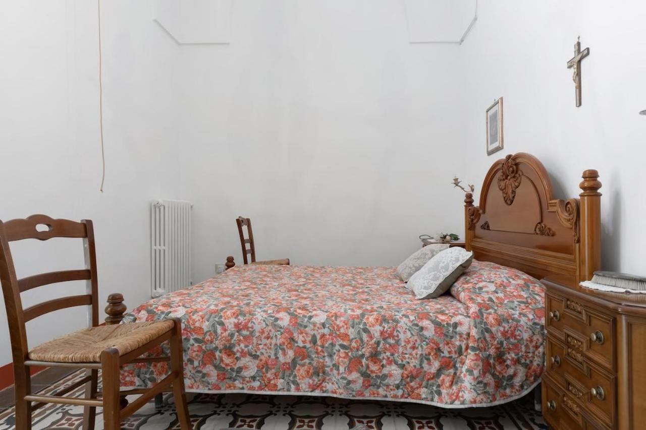Appartamento La Torre Antica Dimora Giuggianello Esterno foto